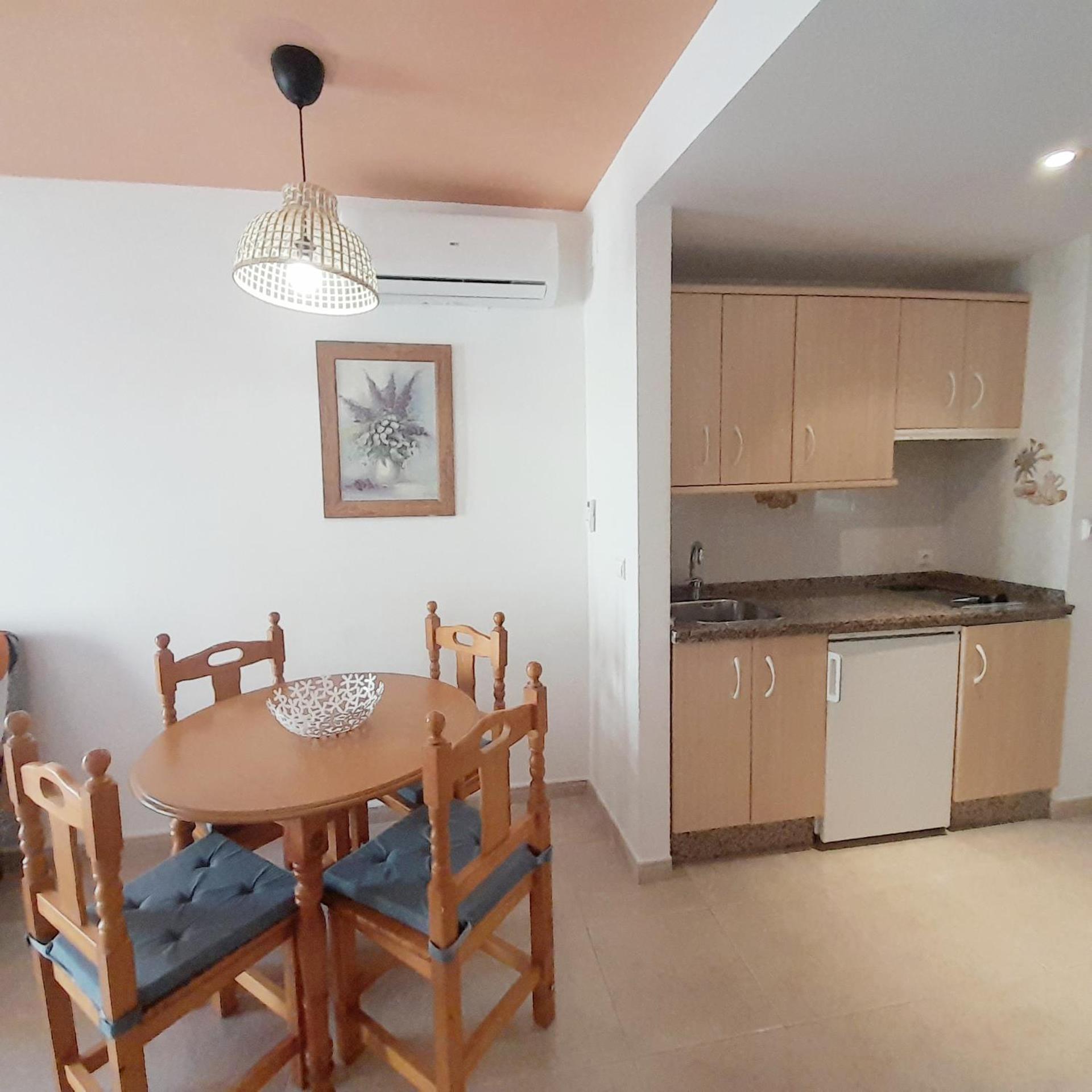 Apartamentos Vicenta Playa Carihuela Torremolinos Eksteriør billede