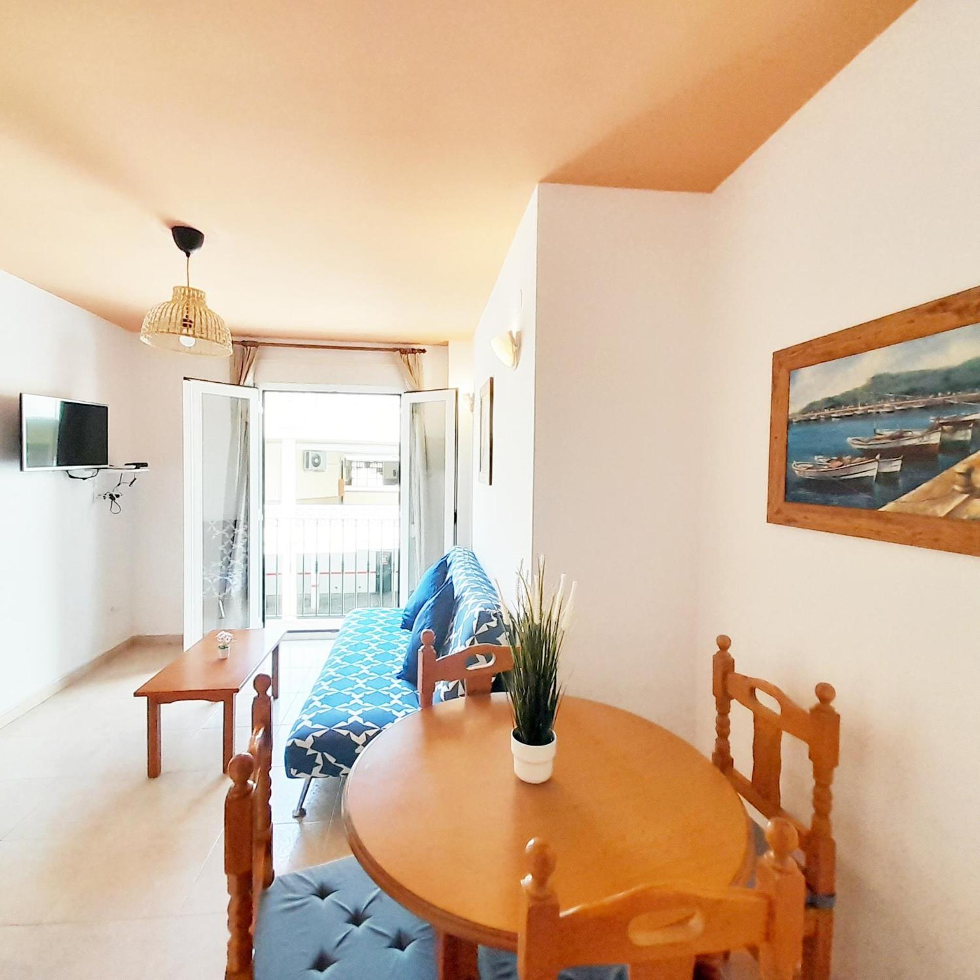 Apartamentos Vicenta Playa Carihuela Torremolinos Værelse billede