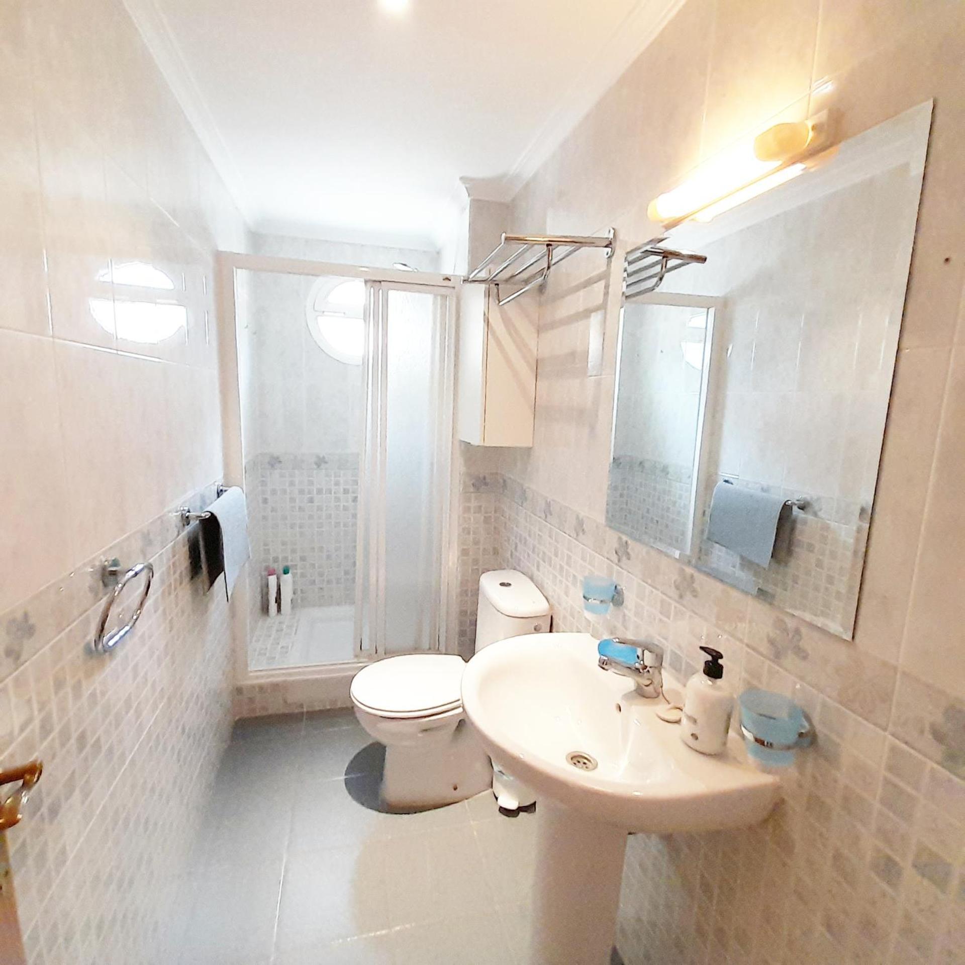 Apartamentos Vicenta Playa Carihuela Torremolinos Værelse billede